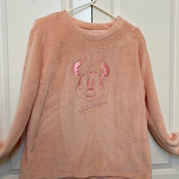 Super Soft Fleece and Fuzzy Disney Minnie Mouse Top - Picture 1 of 9